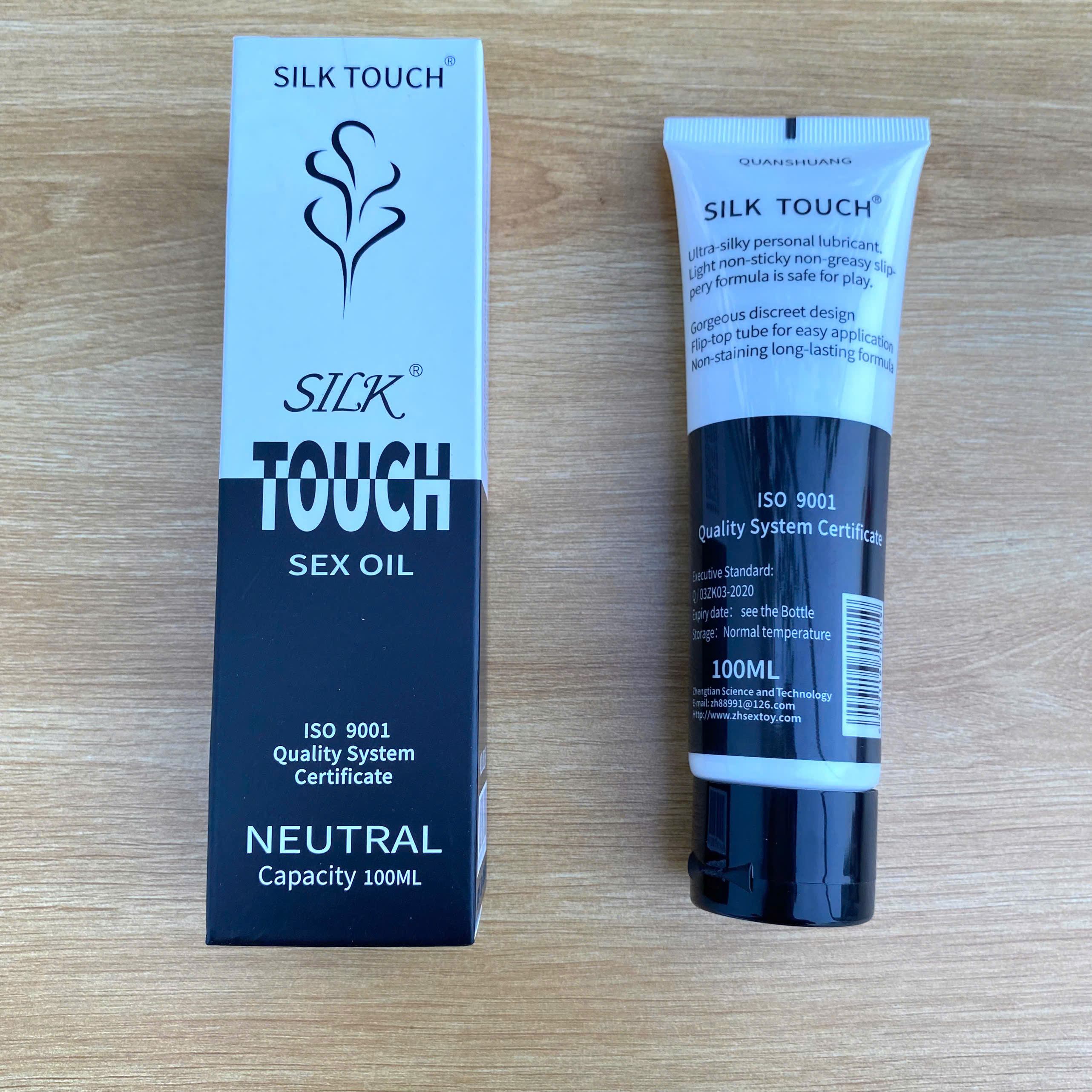 Gel Bôi Trơn Silk Touch 100ml Không Mùi Tăng Độ Trơn Khoái Cảm Cho Các Cặp Đôi