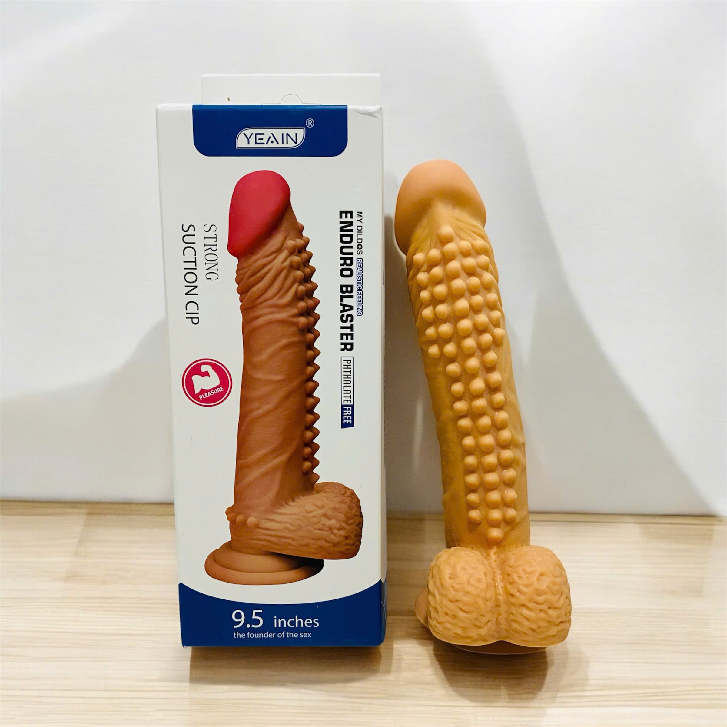 Đại lý Dương Vật Giả Hít Tường Có Bìu -Kết Hợp Gai nhỏ Tạo Ra Cảm Giác Cực Sướng Khi Dùng - giá rẻ