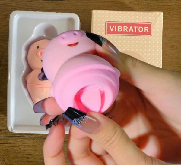 Lưỡi Liếm Ngụy Trang Hình Heo Con – Vibrator Dễ Thương, Màu Hồng Cute 
