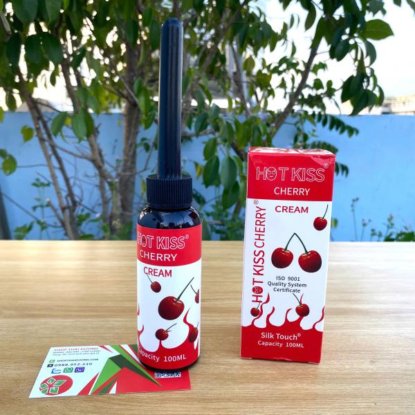 Gel bôi trơn dưỡng ẩm hương cherry Hot Kiss Cherry 100ml Silk Touch 